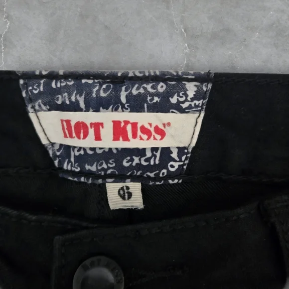 Y2K Hot Kiss Black LOW-RISE Denim Size 6-8 Silver Sequin Cici Glam Shorts - Picture 5 of 5